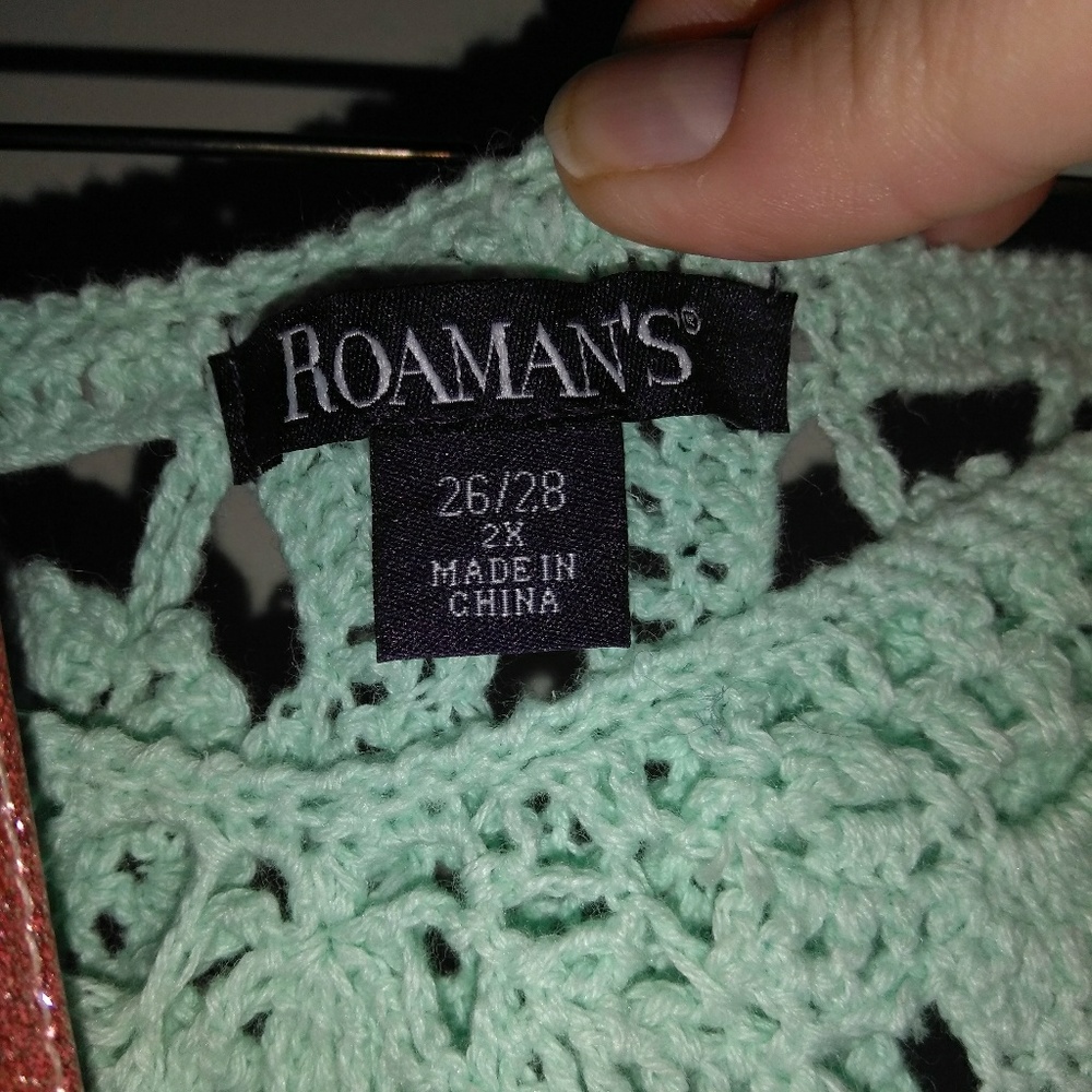 Crochet cover top shell needed to wear underneath